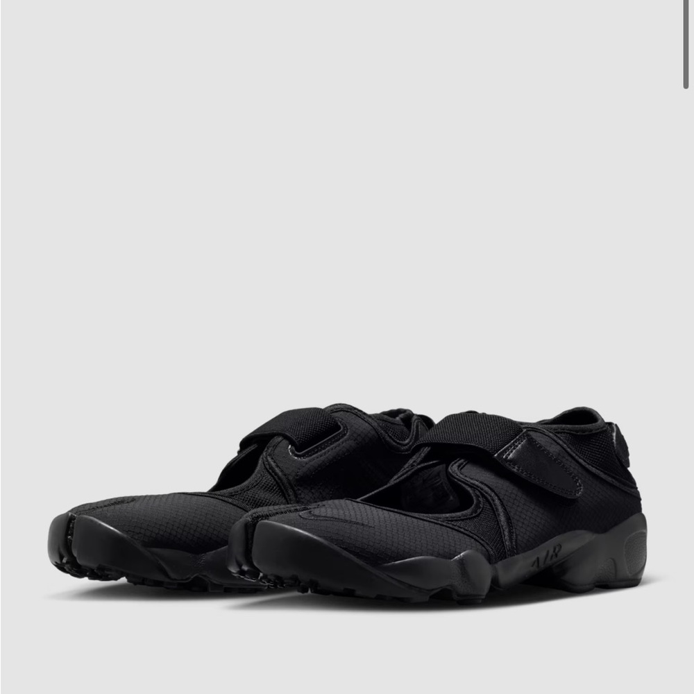 Nike Air Rift (Tabi shoes from Japan) BNWT